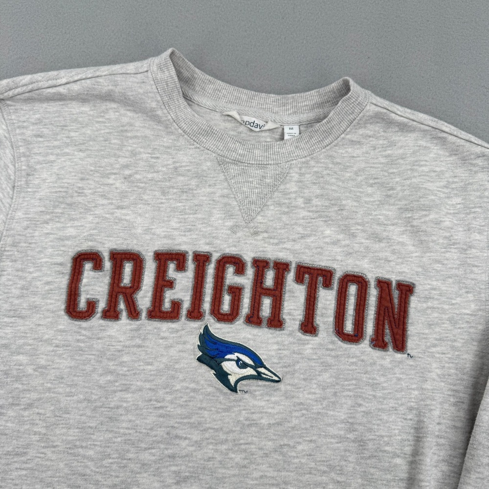 Creighton University Bluejays Mens Medium Gray Embroidered‎ Crewneck Sweatshirt